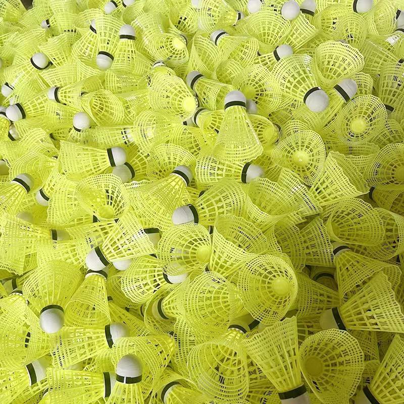 Badminton Shuttlecock - 3/6/12개입 내구성 있는 노란색 나일론 셔틀콕